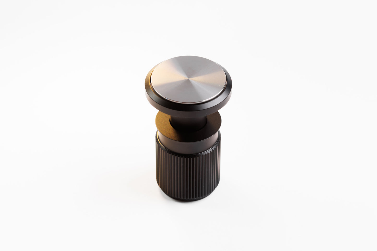 Self-Levelling Modular Tamper