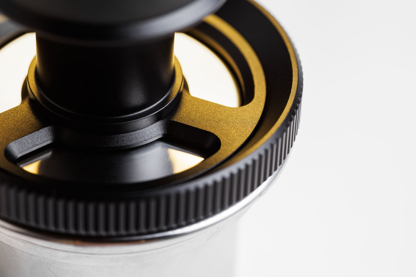 Self-Levelling Modular Tamper
